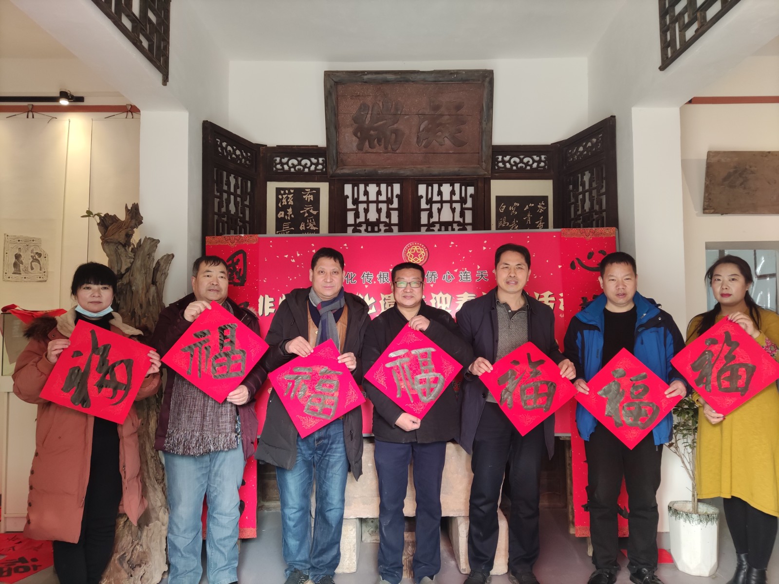 文化传根脉侨心连天下三门峡市开展非物质文化遗产迎春送福活动